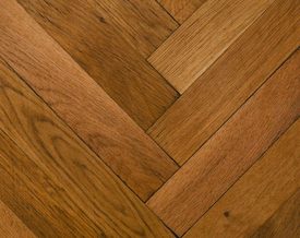 Parquet en bois posé en point de Hongrie